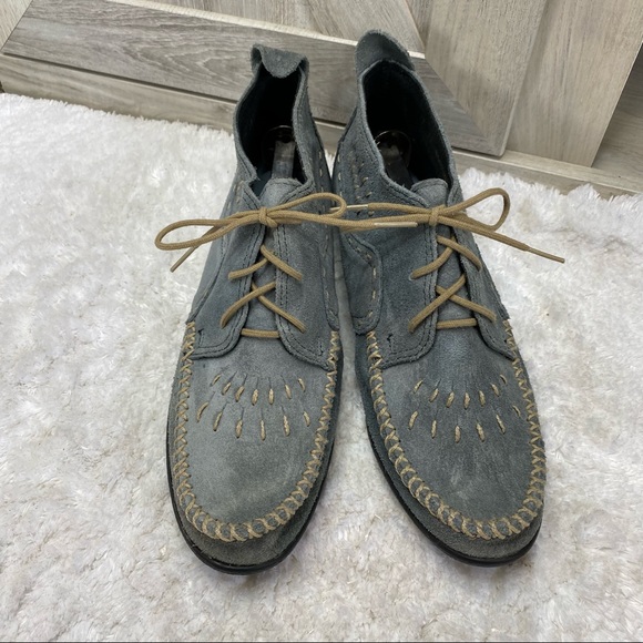 Minnetonka Womens Chukka Boot Moccasins Blue Suede Contrast Topstitching 11 - Picture 5 of 14